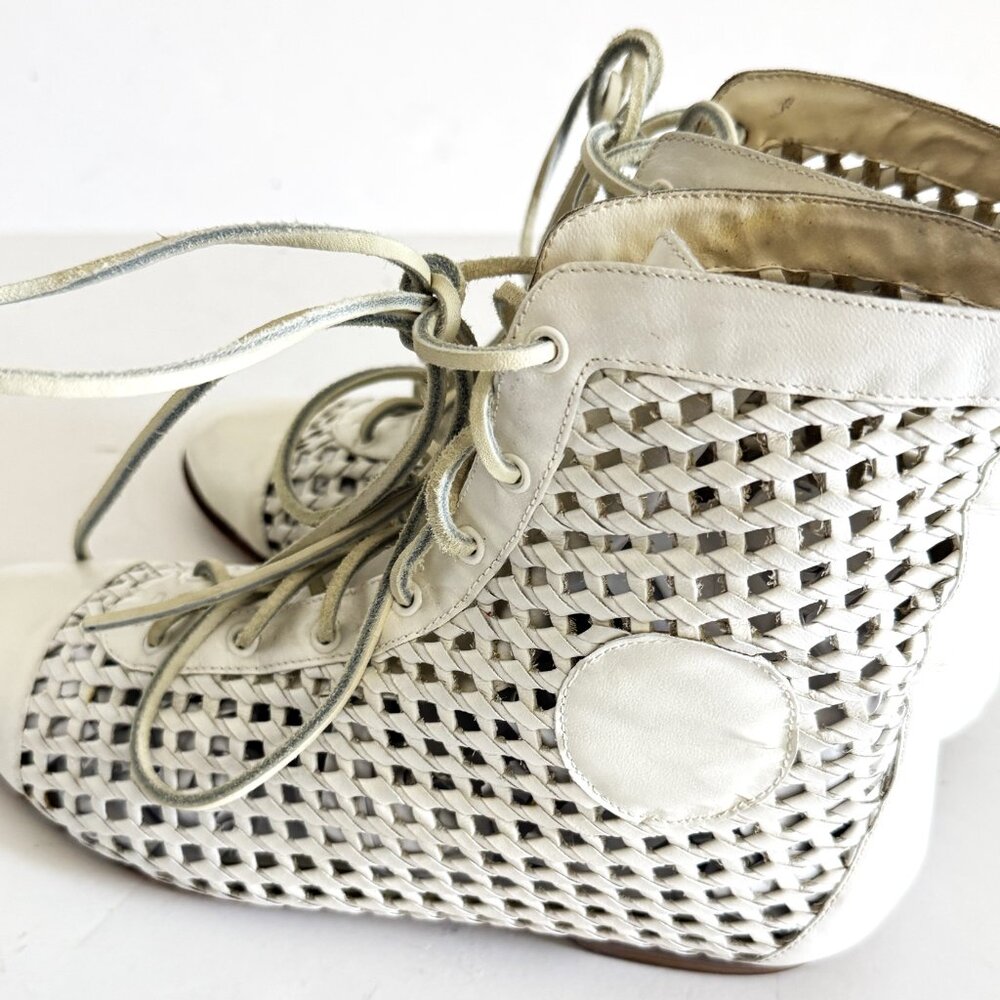 Women's Cat's Paw Boots White leather mesh high top sneakers size 8B for a narro - Picture 6 of 9